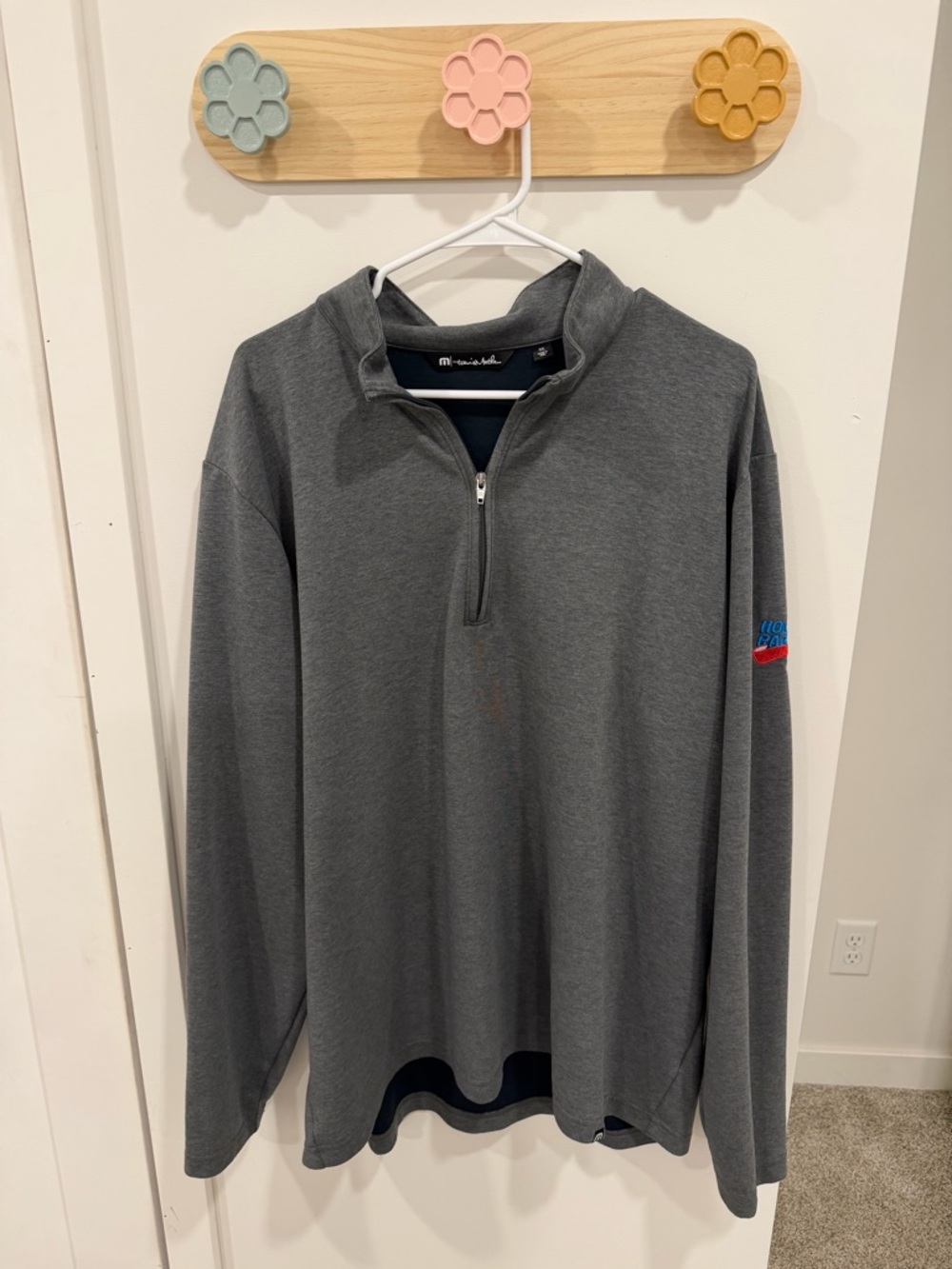 Travis Mathew Men's Gray Quarter-Zip Pullover